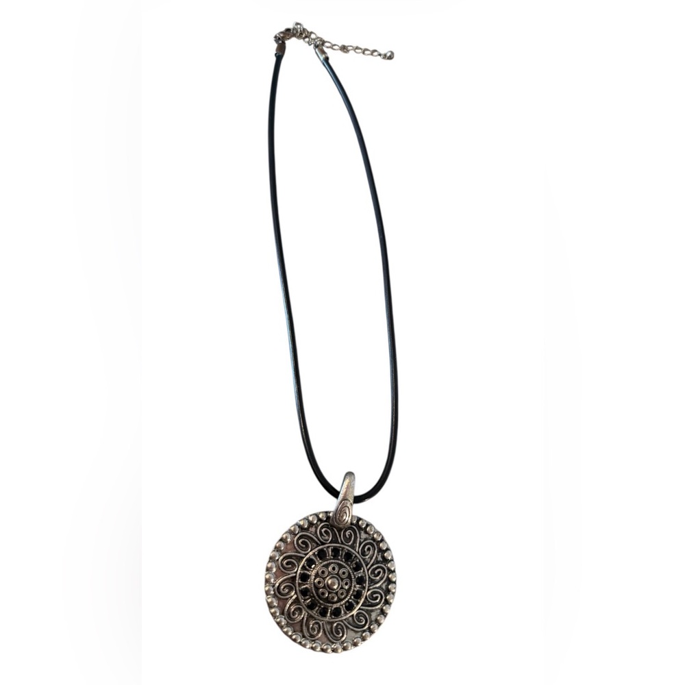 #640 Silver Mandala Pendant on Rubber Cord‎ Necklace